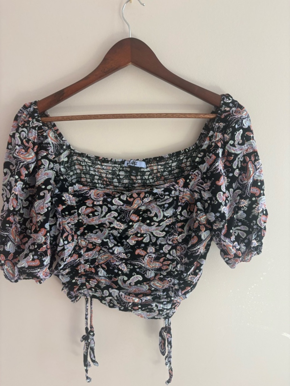 Smocked Off-Shoulder Paisley Crop Top - Black/Peach
